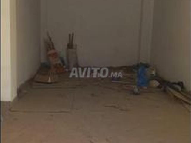 Magasin à louer non rénové