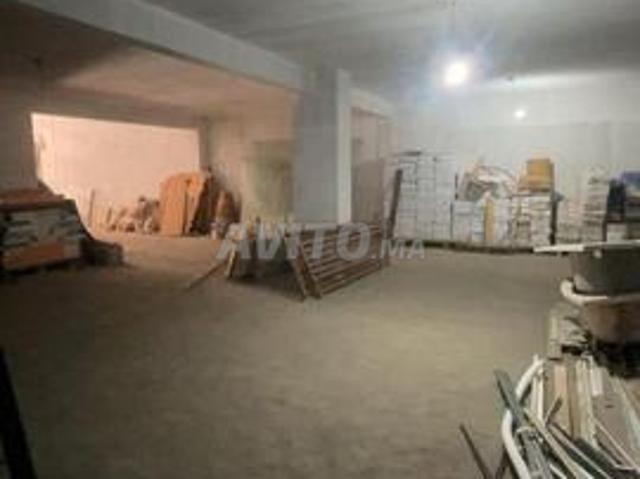 Magasin à louer sur boulevard Ghandi