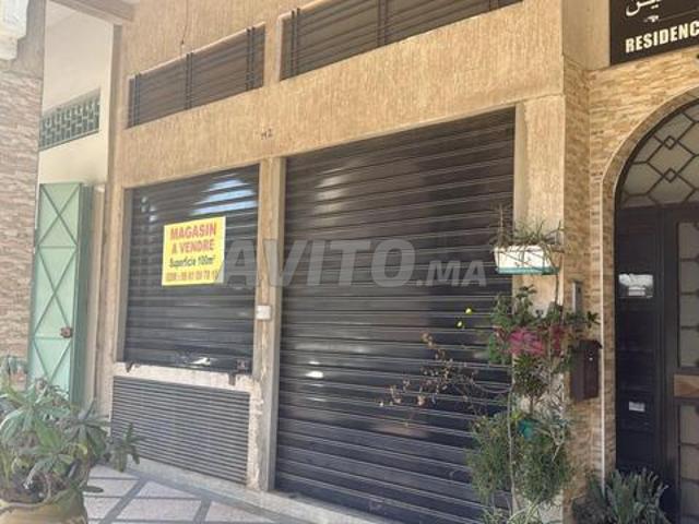 Magasin a vendre avec mezzanine