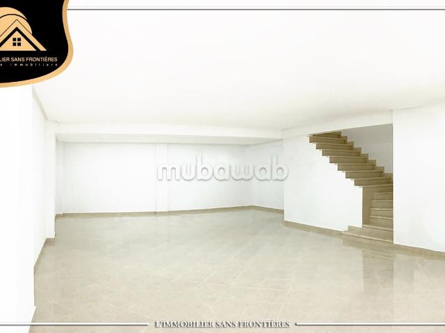 Local commercial à vendre – Route de Safi, Marrakech – 239 m² avec mezzanine et sous sol