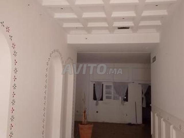 Magasin aménagé près des hôpitaux 92m2