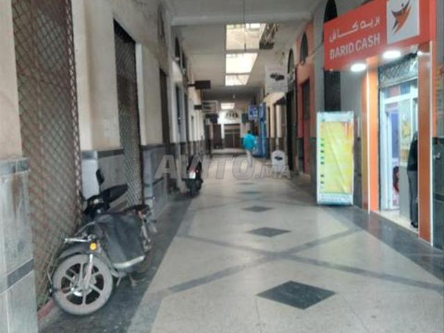 Magasin bureau 32m de galerie sur bd abdelmoumen