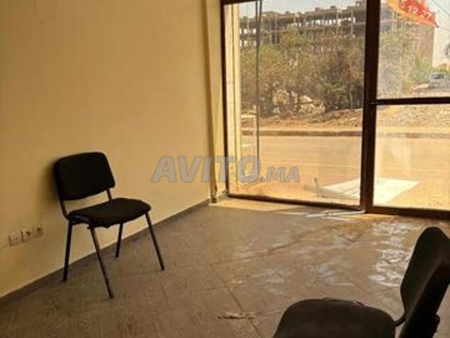 Magasin bien situé a albayda bouskoura