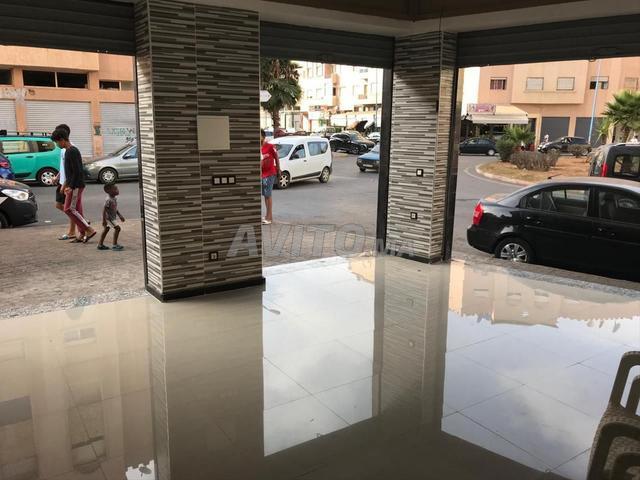 Magasin de 32m2 en angle