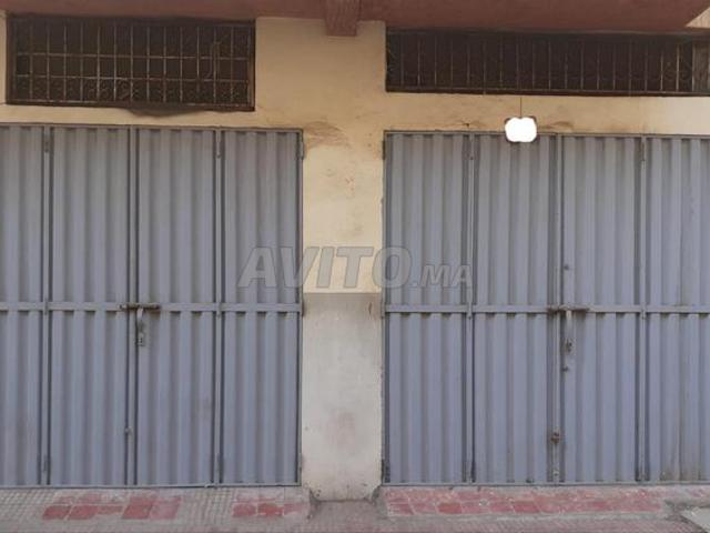 Magasin / Garage 2 portes à louer