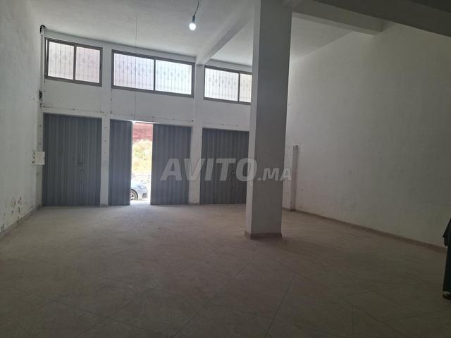 Magasin 160m Abrar à louer