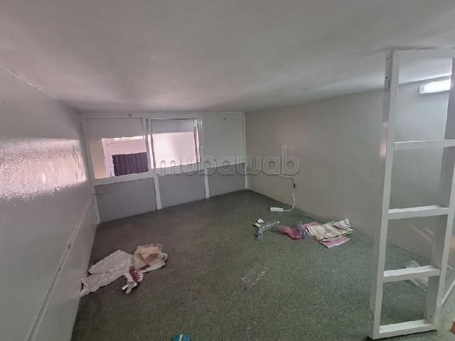 Magasin 2600 DH pres de bd souhib romi USAGE STOKA