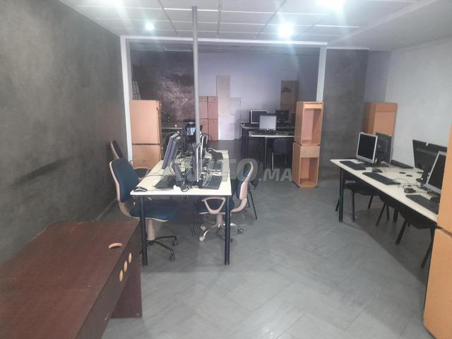 Centre d'appel 210m2 à louer à Palmier