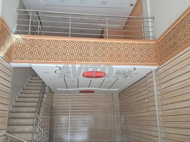 Magasin 67 m2 avec mezzanine Central parc