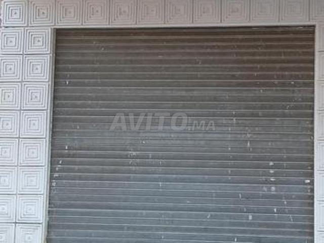 Magasins à vendre à Izdihar sur la rue principale