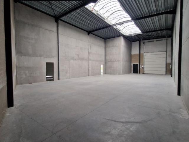Magazijn te koop in Wielsbeke