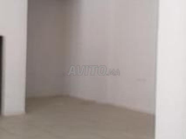 Magazin à louer 180 m2