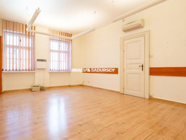 Magazyn do wynajęcia woj. małopolskie. Kraków, Stare Miasto, ul. Floriańska, 4 900 PLN, 70,00 m2