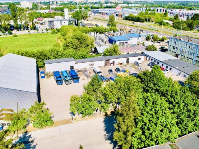 Magazyn 310 m² z zapleczem, gotowy do pracy!