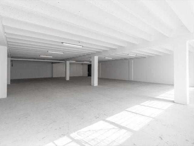 Magazyn 90m2 z rampami, winda, TIR, bezpieczeństwo