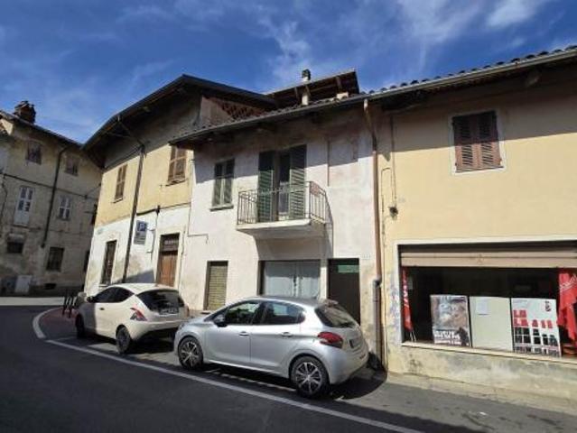 Magazzin di 4 locali in Vendita[60 mq]