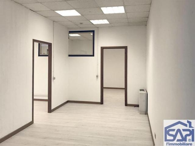 Magazzino 100 mq – seminterrato
