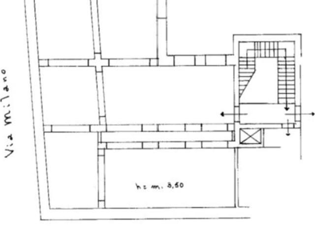 Magazzino di 205 mq a Bellini, Tribunale, Corso Italia Catania