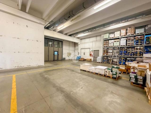 Magazzino in affitto a Missaglia