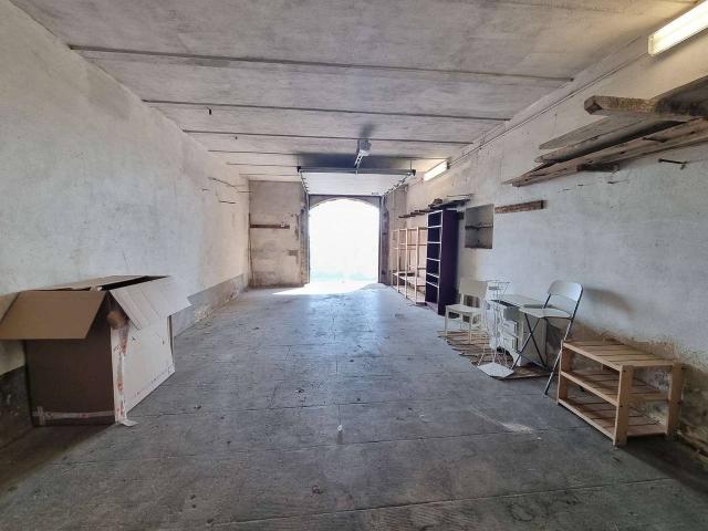 Magazzino in affitto a Montespertoli