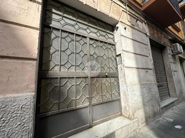 Magazzino in affitto a Napoli