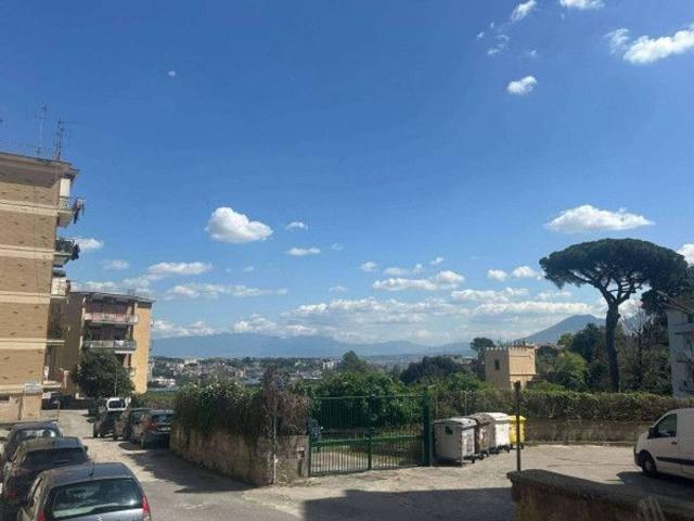 Magazzino in affitto a Napoli