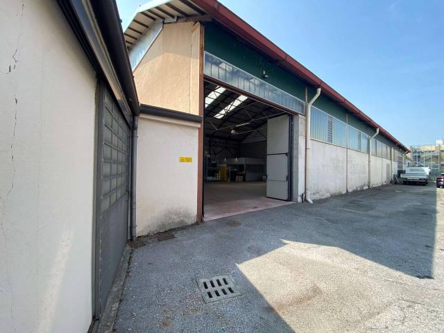 Magazzino in affitto a Oggiono