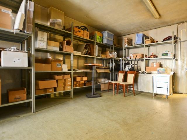 Magazzino in affitto a Campi Bisenzio