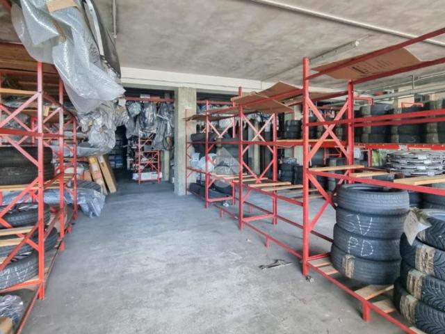 Magazzino in affitto a Casatenovo