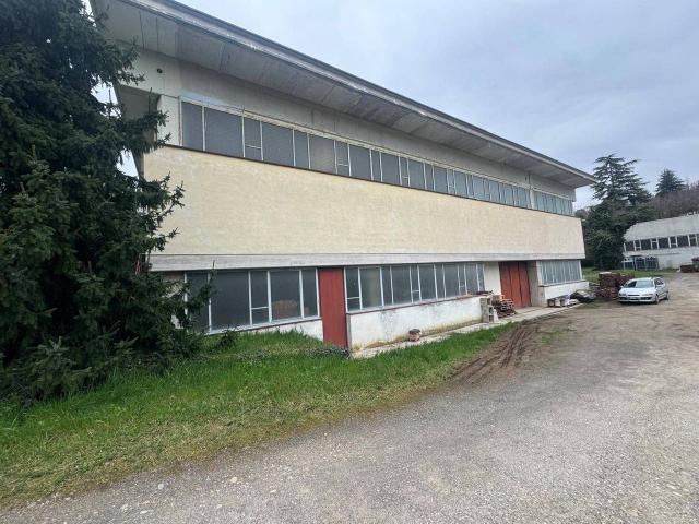Magazzino in affitto a Cassano Magnago