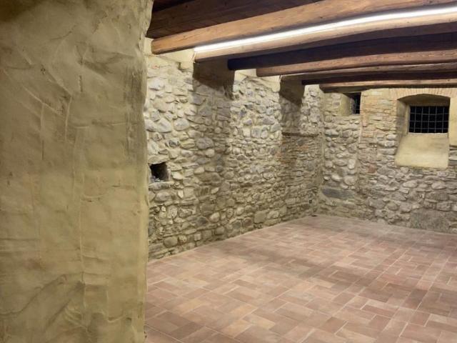 Magazzino in affitto a Caprino Bergamasco