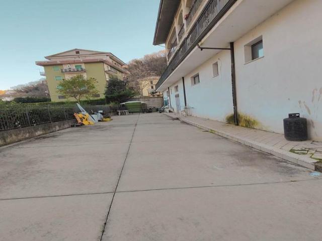 Magazzino in affitto a Dipignano