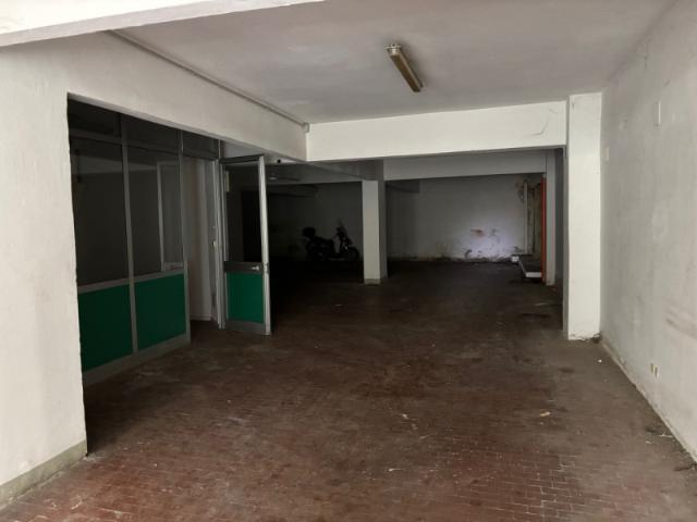 Magazzino in Affitto a Firenze