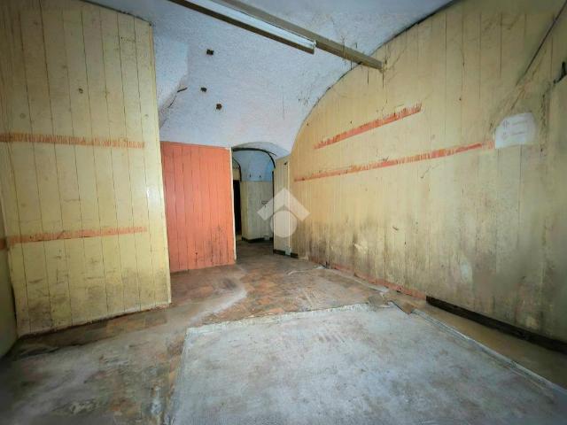Magazzino in affitto a Genova