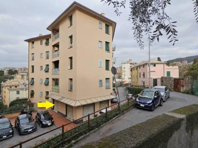 Magazzino in affitto a Genova