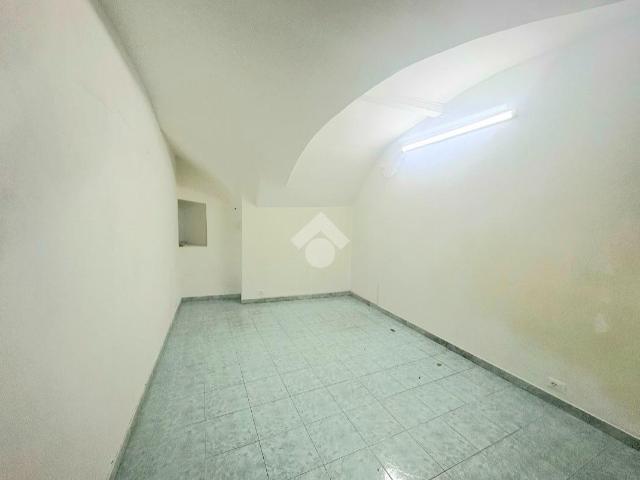 Magazzino in affitto a Genova