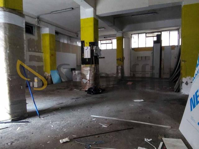 Magazzino in affitto a Gravina Di Catania