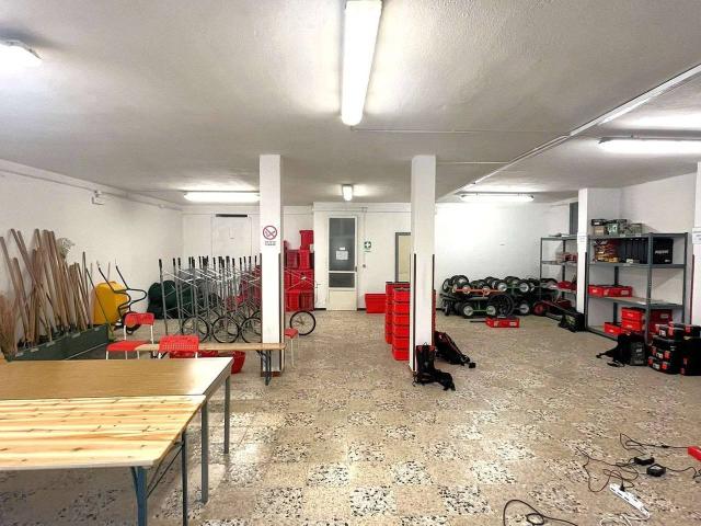 Magazzino in affitto a Lavagno