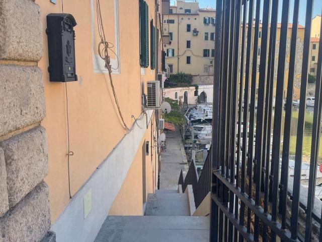 Magazzino in affitto a Livorno