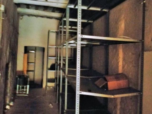 Magazzino in affitto a Pisa