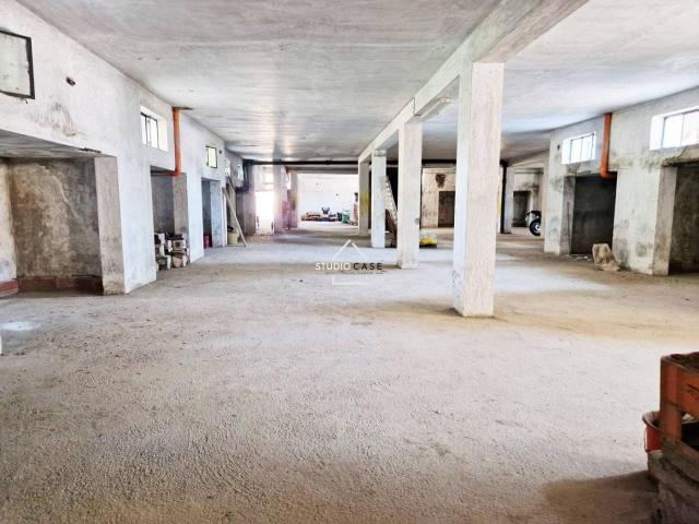 Magazzino in affitto a Quarto