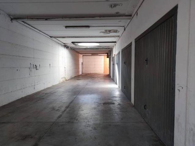 Magazzino in affitto a Quartu Sant'Elena
