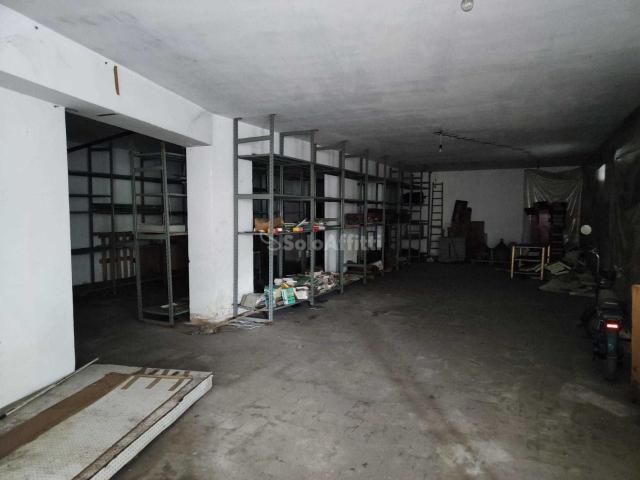Magazzino in affitto a Reggio Calabria