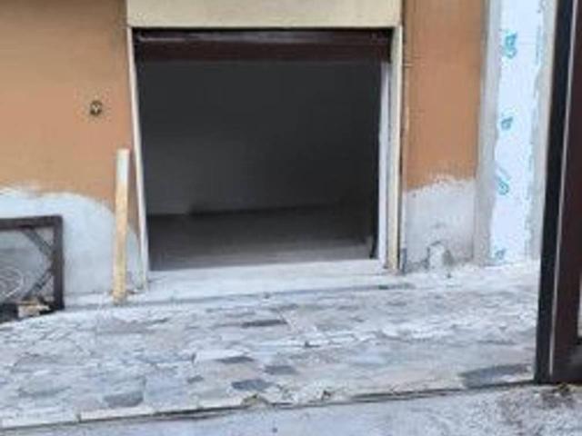 Magazzino in affitto a Roma