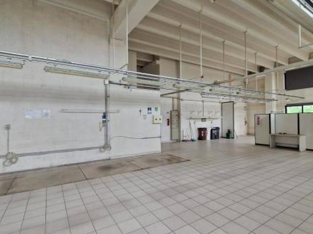 Magazzino in affitto a Roma