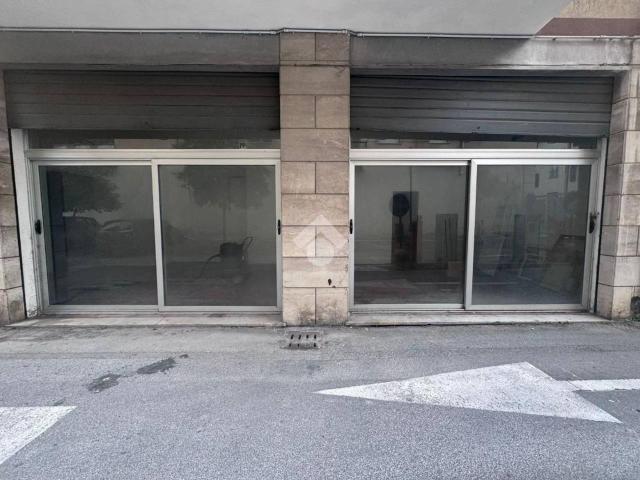 Magazzino in affitto a Santa Margherita Ligure