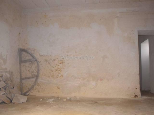 Magazzino in vendita a Mazara Del Vallo