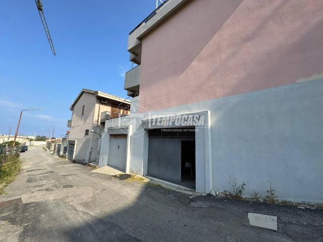 Magazzino in vendita a Messina