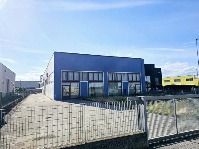 Magazzino in vendita a Merlara