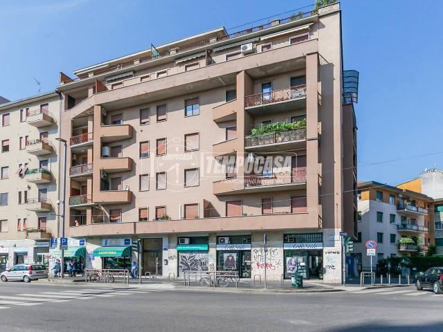 Magazzino in vendita a Milano